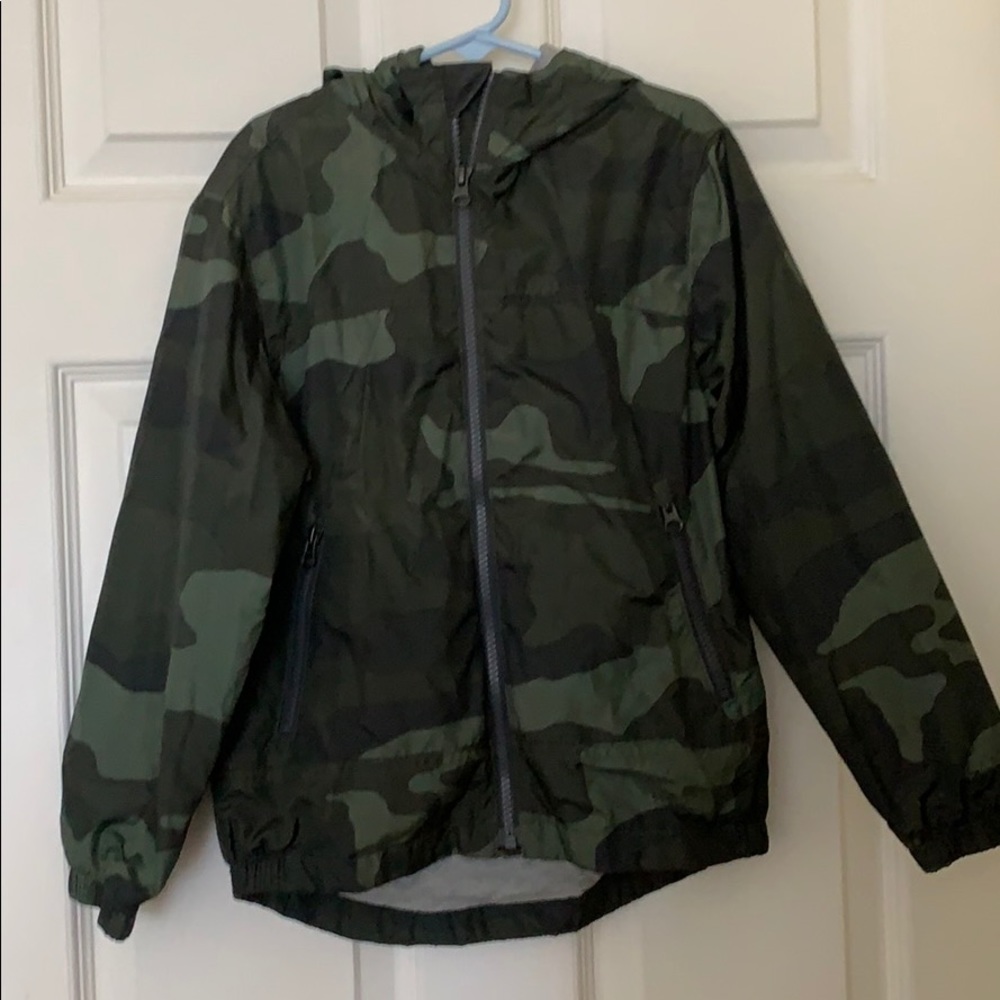 Gap boys zip windbreak jacket camo sz small EUC